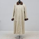 1747 5001 Pälsfodrad kappa